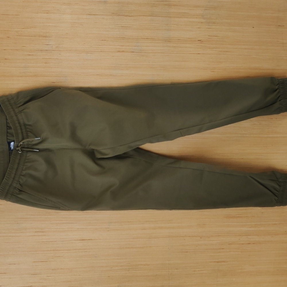 NWT North Face jogger pants